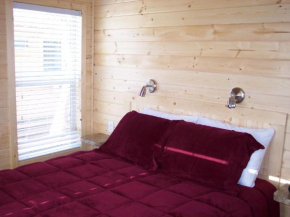 Snowflower Camping Resort Wheelchair Accessible Cottage 8